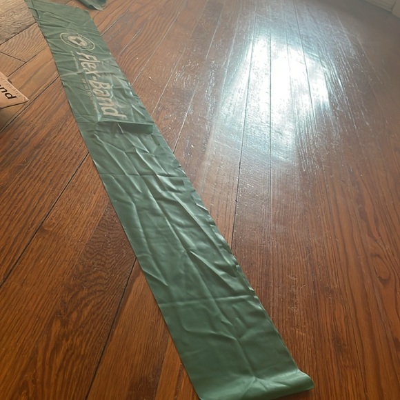 Pilates Exercise Bands - Picture 5 of 8